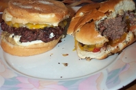 Filename=burgers.jpg
Filesize=51KB
Dimensions=640x425
Date added=May 24, 2009 burgers.jpg